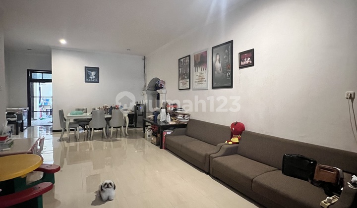 For Quick Sale: 1-Story House in Wisma Permai Barat, Surabaya 2