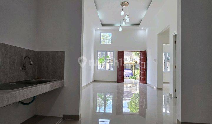 Di Jual Cepat Rumah Full Renovasi Like New. Kota Wisata Cibubur. 2