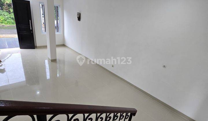 Di Jual Cepat Rumah Cantik Full Renovasi Legenda Wisata Cibubur. 2