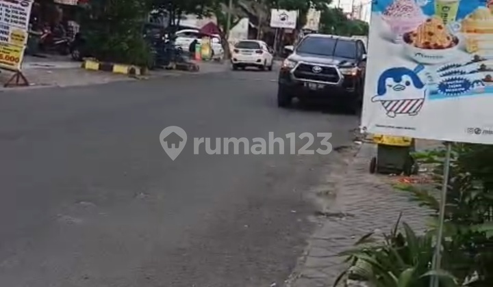 Fast Sale 3-Storey Shop House. Strategic Location Near Toll Road. Close to Pasar Bersih. Near Meikarta. Affordable Price in Jababeka Cikarang, Bekasi Regency. 1