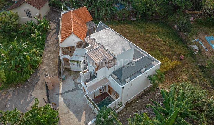 LEASEHOLD 23 Years - Modern Tropical Duplex Villa in Babakan, Canggu 2