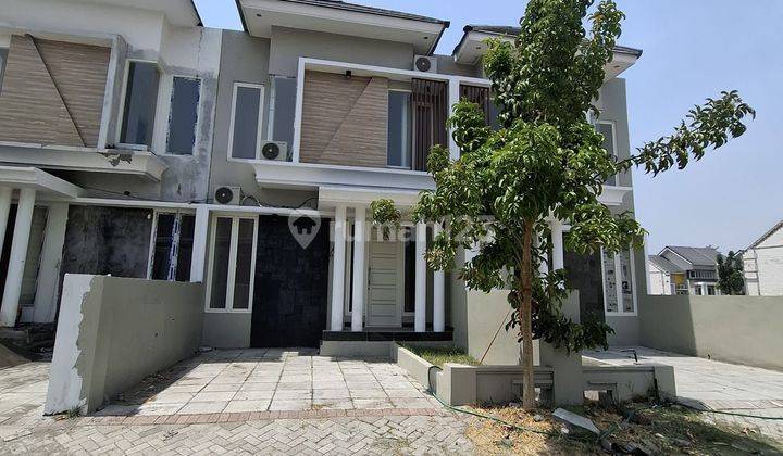 Dijual Rumah Lokasi Strategis Surabaya Timur 2 Lantai 2