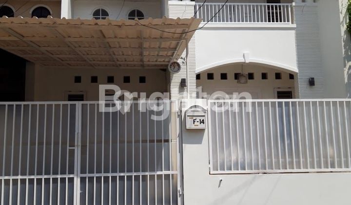 Rumah Cantik di Puri Depok Mas, Lokasi Strategis di Jalan Boulevard Utama