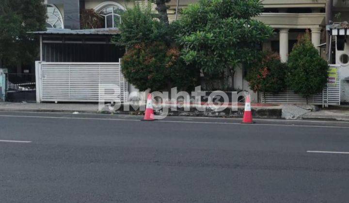 Rumah Pinggir Jalan Protokol Depan Rumah Dinas Gubernur Lampung 1