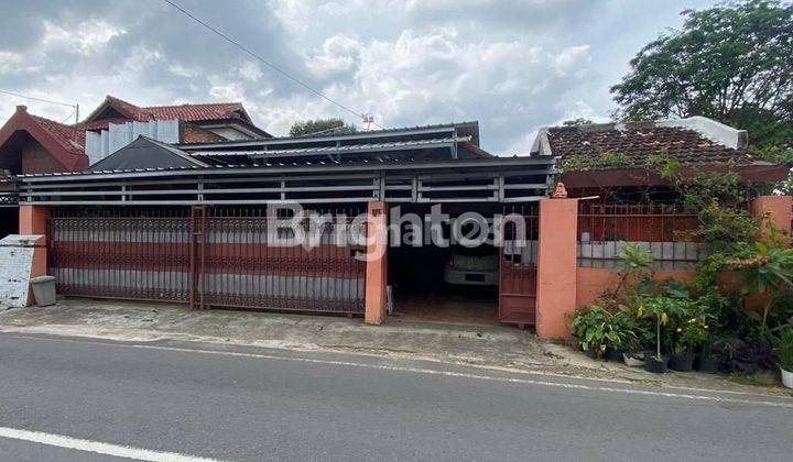 Rumah Di Pinggir jalan Dekat Dengan Mall Boemi Kedaton 1