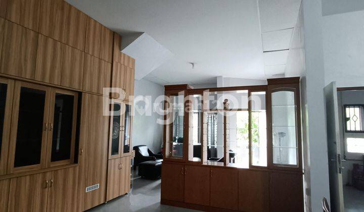 RUMAH CANTIK 2 LANTAI SIAP HUNI LENGKAP FURNISHED 2