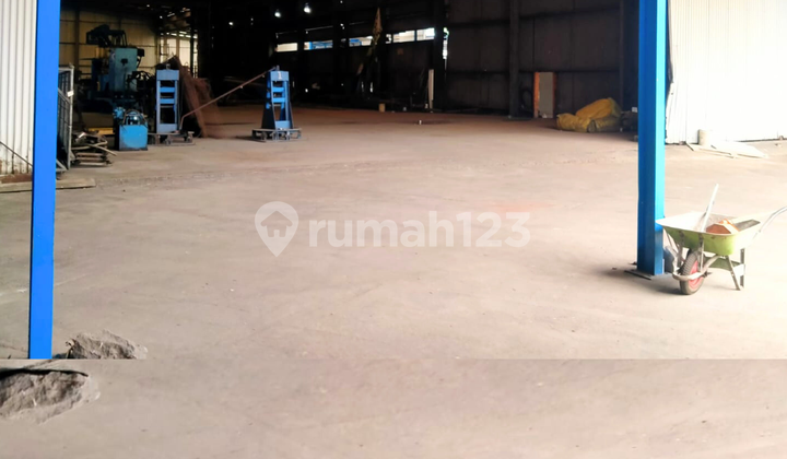 DI JUAL / DI SEWAKAN GUDANG LOKASI TROSOBO Ada Hoist crane 6 ton DI JUAL / DI SEWAKAN GUDANG LOKASI TROSOBO Ada Hoist crane 6 ton