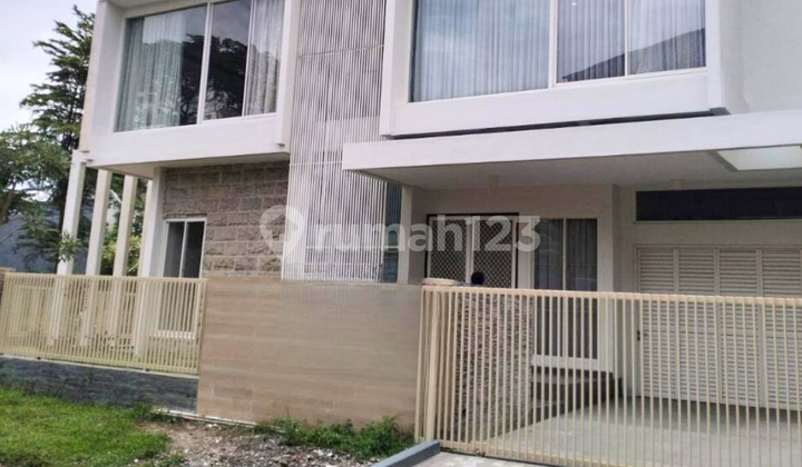DIJUAL RUMAH MINIMALIS CITRALAND, BARU RENOVASI FULL FURNISH DIJUAL RUMAH MINIMALIS CITRALAND, BARU RENOVASI FULL FURNISH