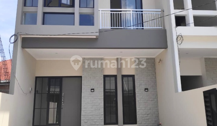 For Sale Freehold Title New Fresh Wisma Mukti Surabaya House For Sale Freehold Title New Fresh Wisma Mukti Surabaya House