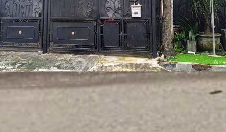 Rumah Second Terawat Jl. Medokan Asri Tengah, Surabaya Timur