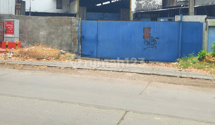 Gudang Raya Sememi, Surabaya Crane Kapasitas 5 Ton