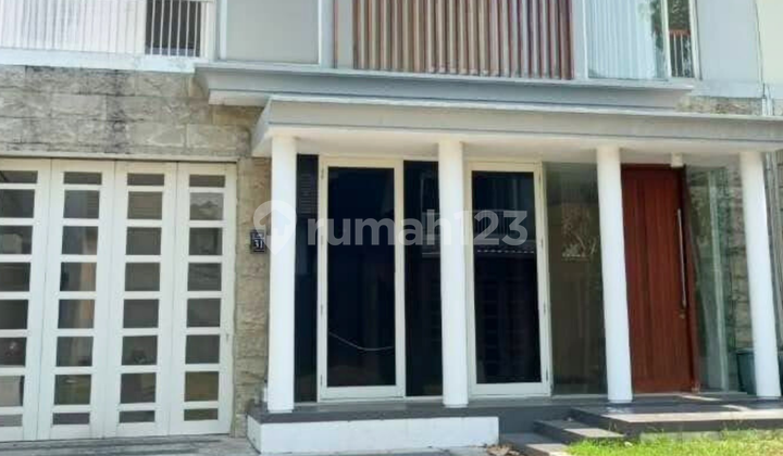 Dijual Rumah SHM siap huni The Greenlake Wiyung, Surabaya Barat
