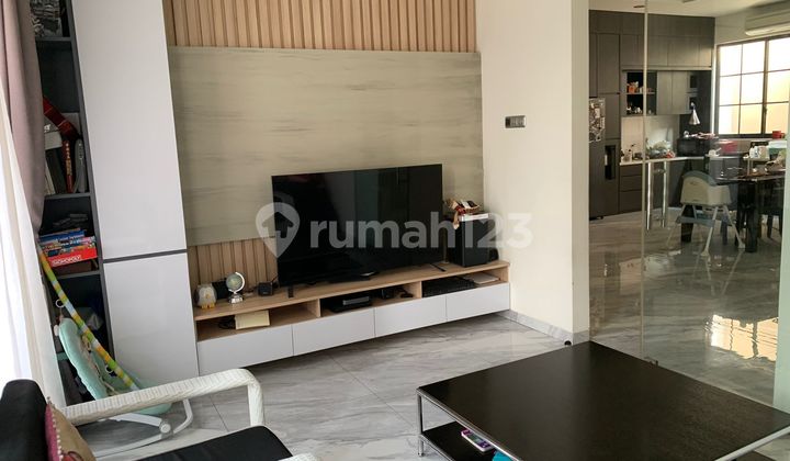 Dijual Rumah Modern Tropis Minimalis Pakuwon Indah Mansion 2