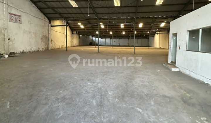 For Rent Warehouse Margomulyo Surimulia Double Gate + Office
