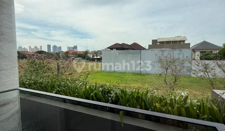 NEW Luxury Grass Graha Family Inc. House. Furnished and Lift 2