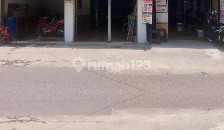 Komersial Area Raya Manukan Dalam Strategis Jalan Raya