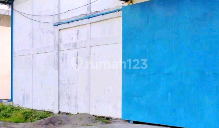 GUDANG GRESIK Jl. Raya Balongpanggang ada pos satpam