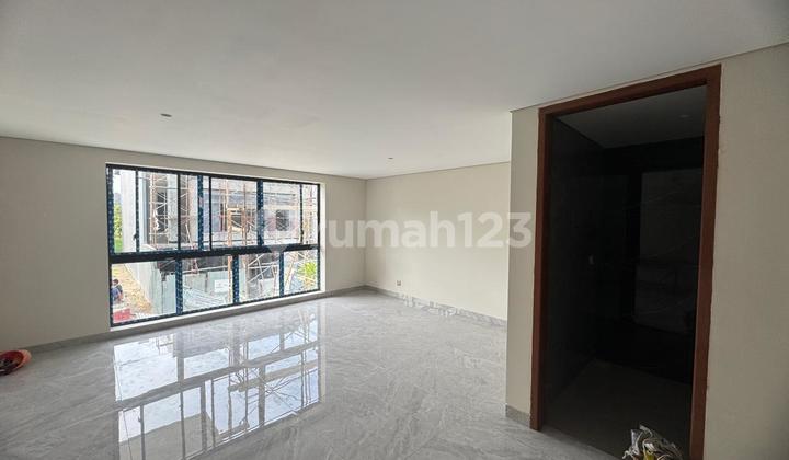 Luxury New Gress Modern House Pakuwon Indah 2