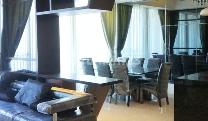 Apartemen The Peak baru gres connect Tunjungan Plaza Private Lift