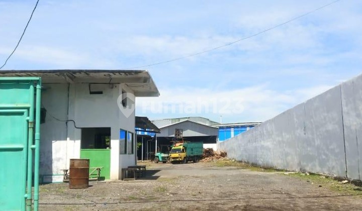 For Rent Ready-to-Use Warehouse Mayjend Sungkono Gresik