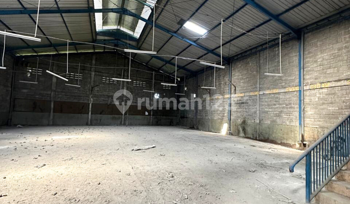 Legundi Zero Warehouse Former Factory Road 40 Ft Container Access