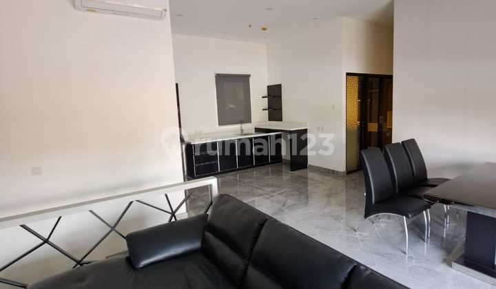 Apartmen Graha Golf Alexa lt 1 Furnished langsung swimming pool 2