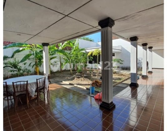 Rumah mewah model Resort + Swimming Pool Taman Hunian Satelit 2 2