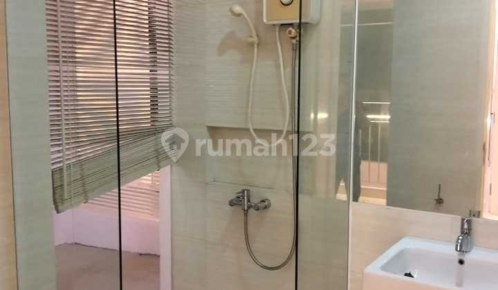 Disewakan Rumah Mewah 2Lt Full Furnished Siap Huni Pakuwon City 2