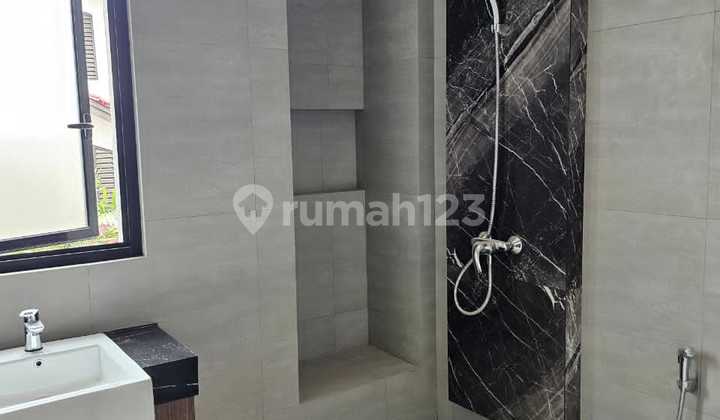 Manyar2, Surabaya NEW GRESS 2 Floors, includes Tank and Pump 2