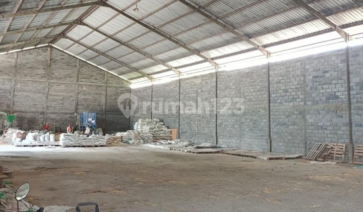 Ready-to-Use Warehouse Mojokrapak Zero Kilometer Provincial Road Perimeter Fence