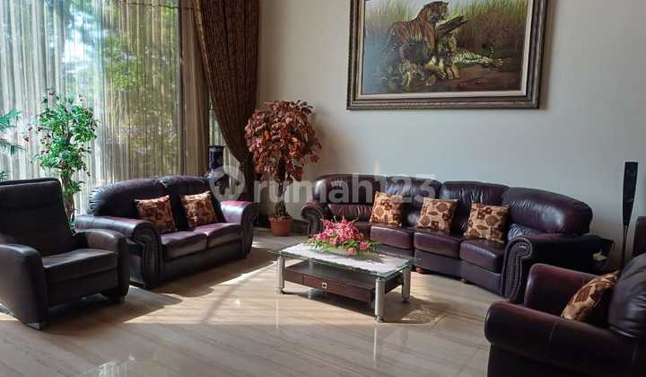 Disewakan Rumah Mewah Full Furnish Galaxy Bumi Permai 2