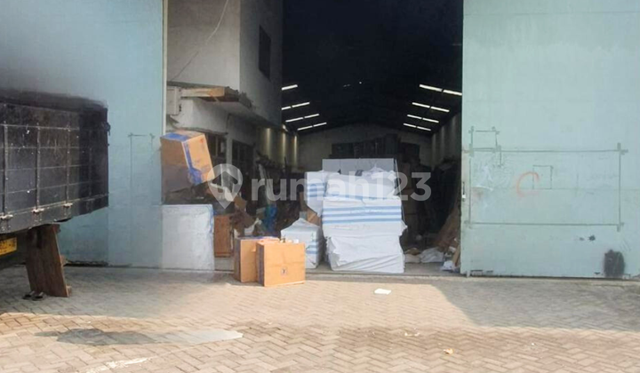 Gudang Margomulyo Permai Blok A Udah Renovasi. Ditinggikan 1 M