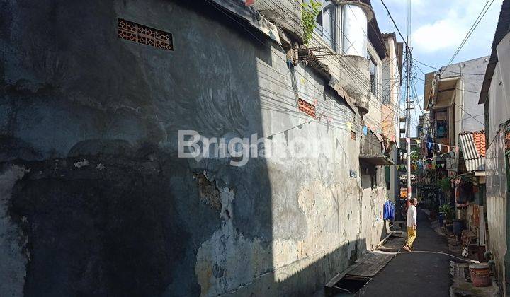 RUMAH TUA JELAMBAR HITUNG TANAH COCOK UNTUK INVESTASI 2