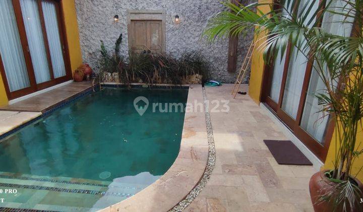 investment in a luxury Villa with a Mediterranean Moroccan concept in Jimbaran, Bali, Badung. 2