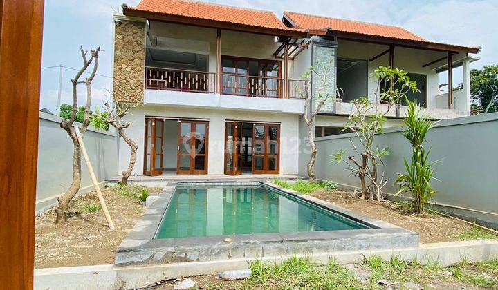 Luxury Villa for Sale in Tegenungan Gianyar with Natural Views