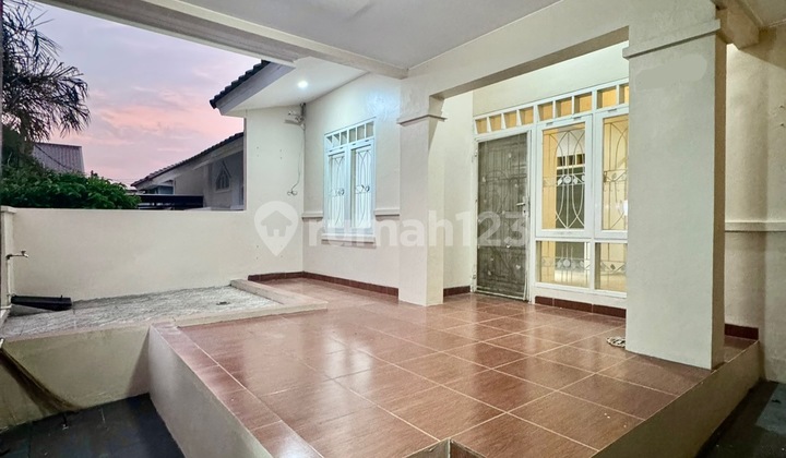 Rumah Bagus 1 Lantai di Regency Melati Mas, Tangerang Selatan