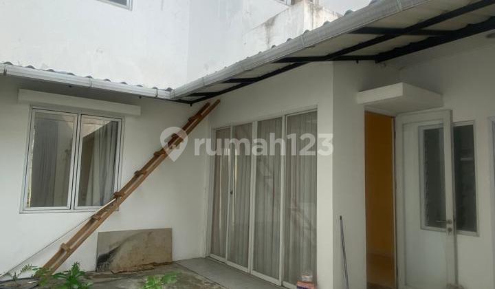 Disewakan Rumah 2 Lantai di Icon Cosmo BSD, Tangerang Selatan 1