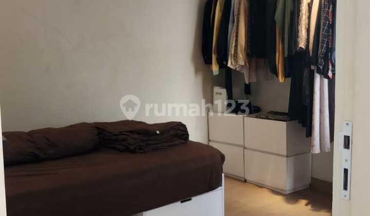 Rumah Bagus Furnished di Kencana Loka BSD, Tangerang Selatan 2