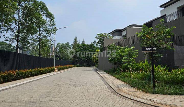 Rumah Hook 3 Lantai di Navapark Bsd, Tangerang Selatan 2