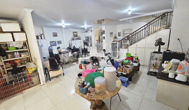 Rumah 2,5 Lantai di The Green BSD, Tangerang Selatan