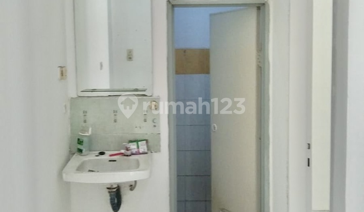 Rumah Bagus Bebas Banjir di Regency Melati Mas, Tangerang Selatan 2