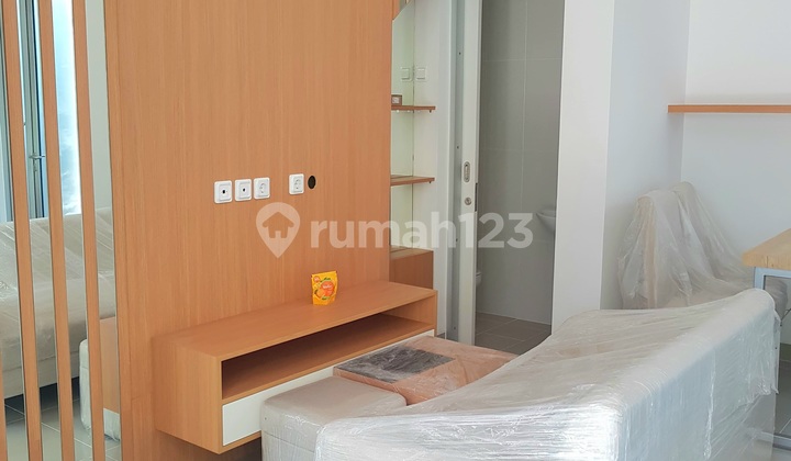 Furnished House in Malibu Village Gading Serpong, Tangerang 2