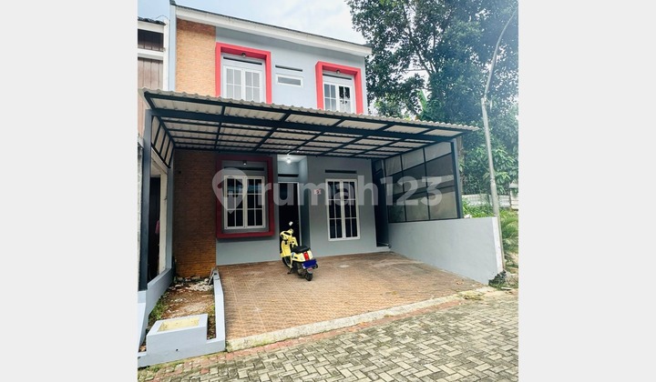 Disewakan Rumah 2 Lantai di Cluster di Ciater Serpong Dekat Bsd
