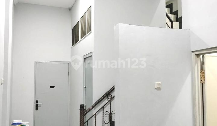 Ruko 3 Lantai di Cengkareng Jakarta Barat Siap pakai Strategis 