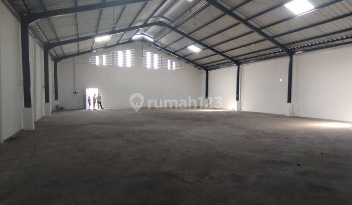 Disewakan Gudang 550 m² di Jl. Kusnan, Cirebon 2