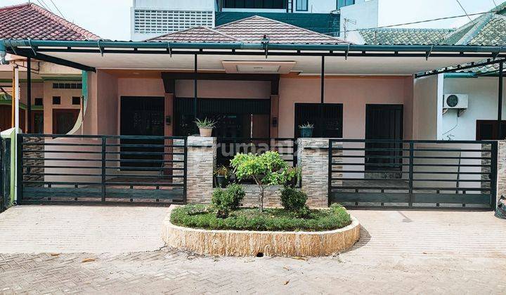 Rumah Minimalis di Pegambiran Estate, Cirebon 1