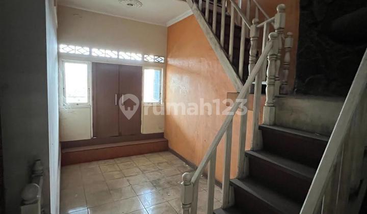 Disewakan Ruko 3 Lantai di Perumnas, Cirebon 2