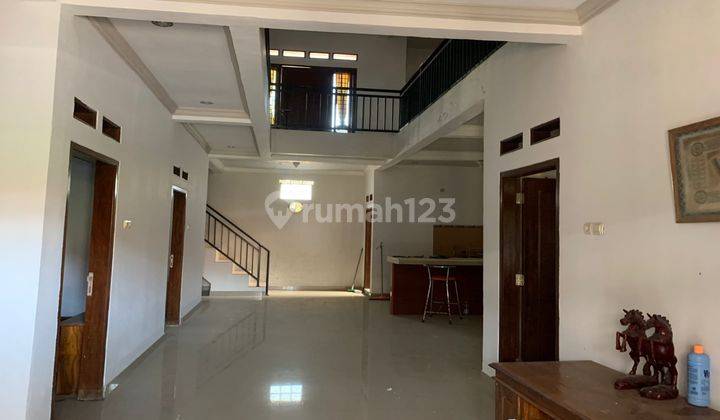 Dijual Rumah Cantik! Strategis Di Pusat Kota Majalengka! Cocok Untuk Dijadikan Kosan 2