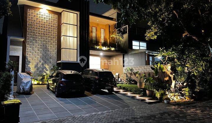 Rumah Mewah 2lt Modern di Kemang Pratama Regency, Full Furnished. 1