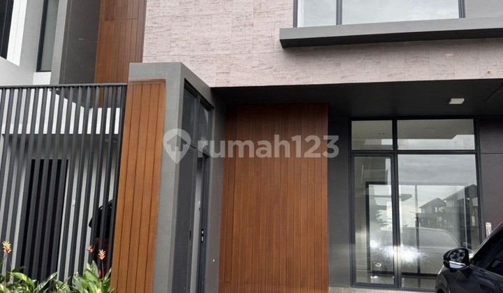 Disewa Rumah Baru di Hook 3Lt Type Atic di Summarecon Crown Gading